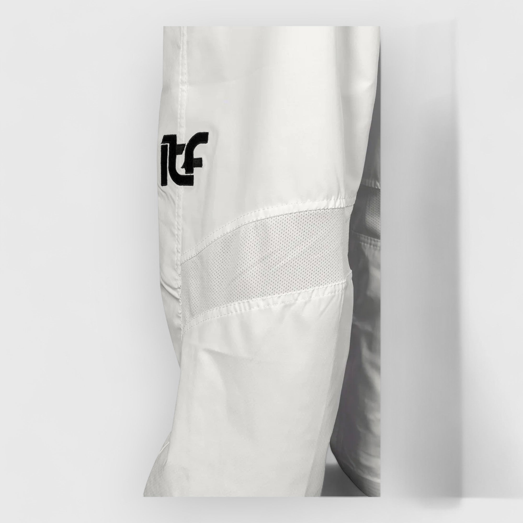 TOP TEN Taekwon - Do Master Dobok Premium Gold (ITF - godkjent) - CombatStore.no