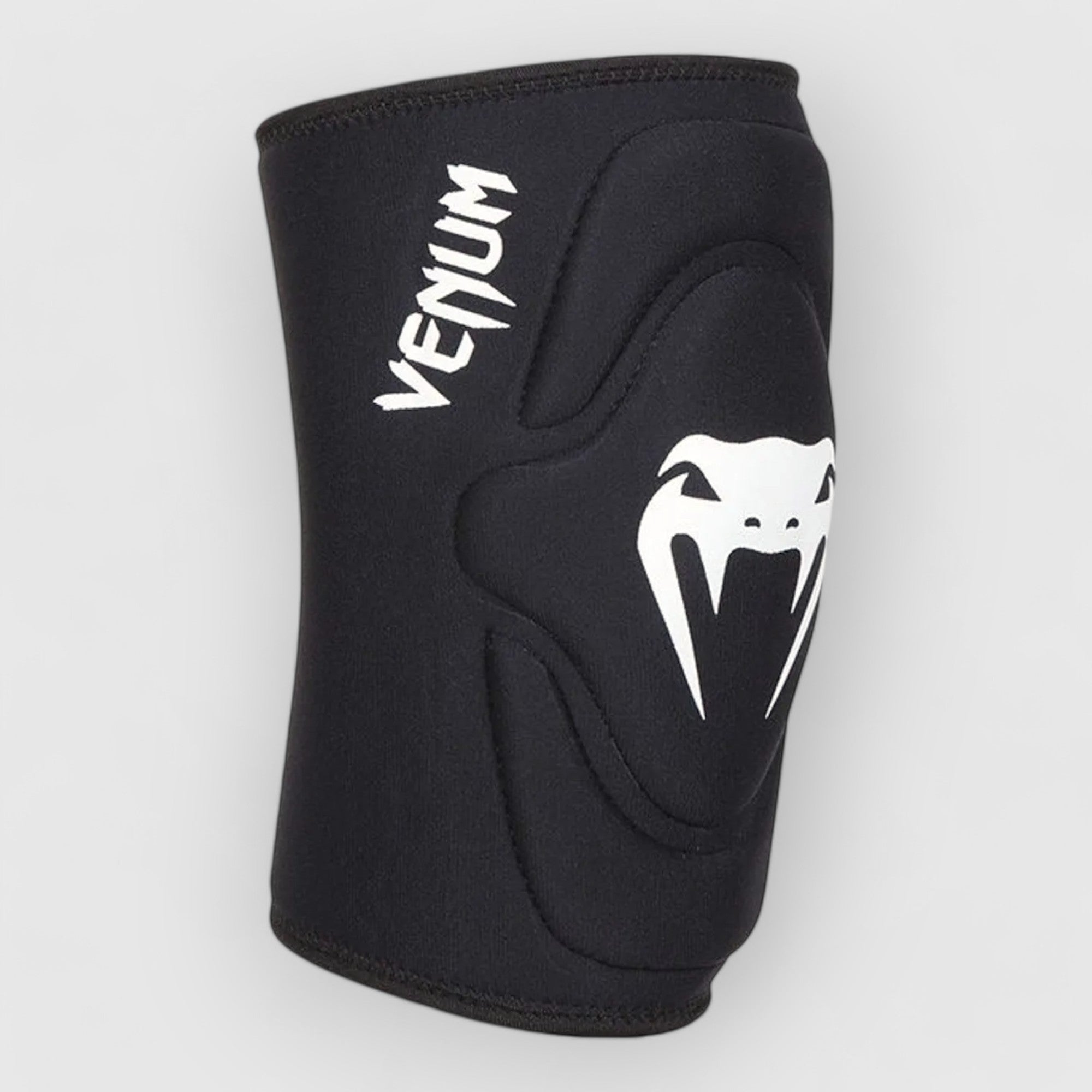 VENUM Kontact Gel Knebeskytter - Svart/Hvit - CombatStore.no