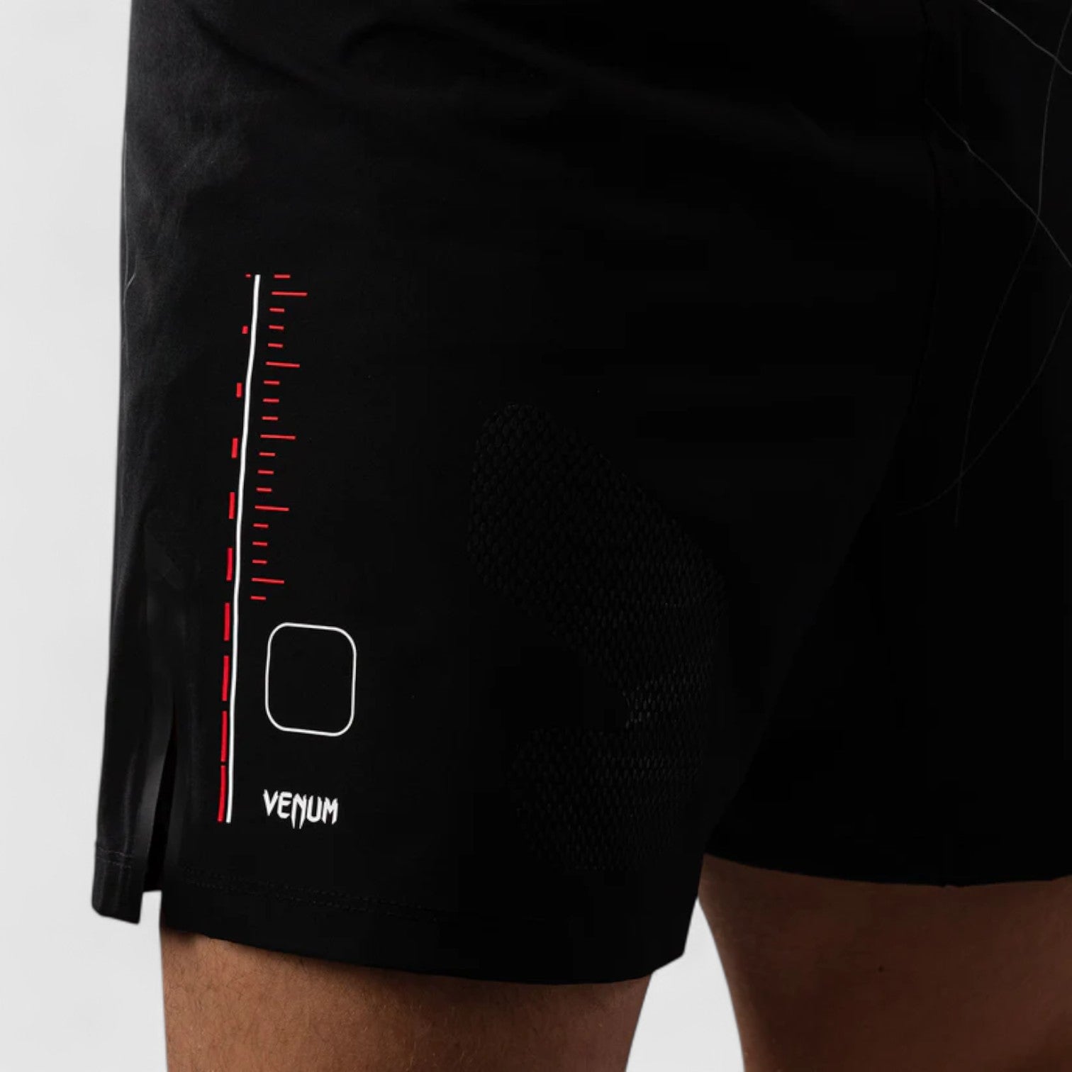 VENUM Tactical XT Fightshorts - Svart og Rød - CombatStore.no