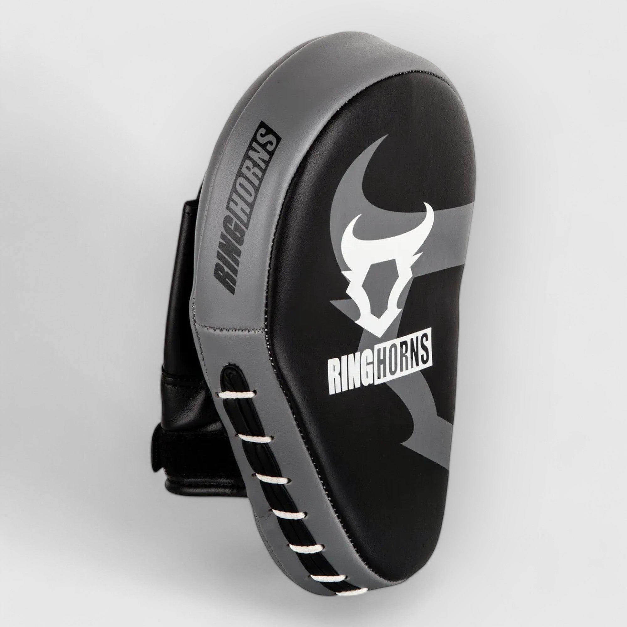 RINGHORNS Charger Slagputer - Svart - CombatStore.no