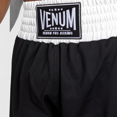 VENUM Classic bokseshort PRO Svart og Hvit - CombatStore.no