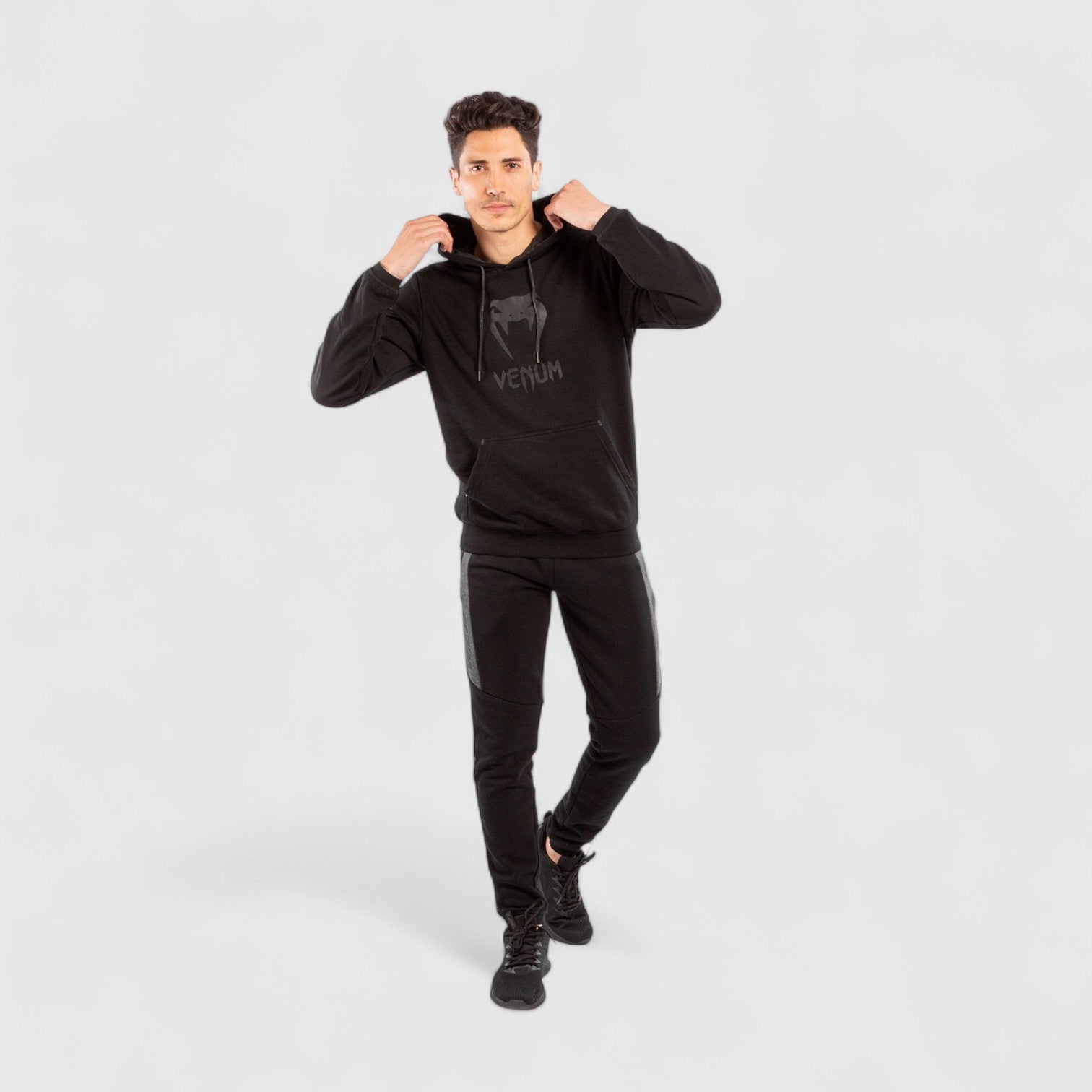 VENUM Classic Hettegenser - Svart/Svart - CombatStore.no