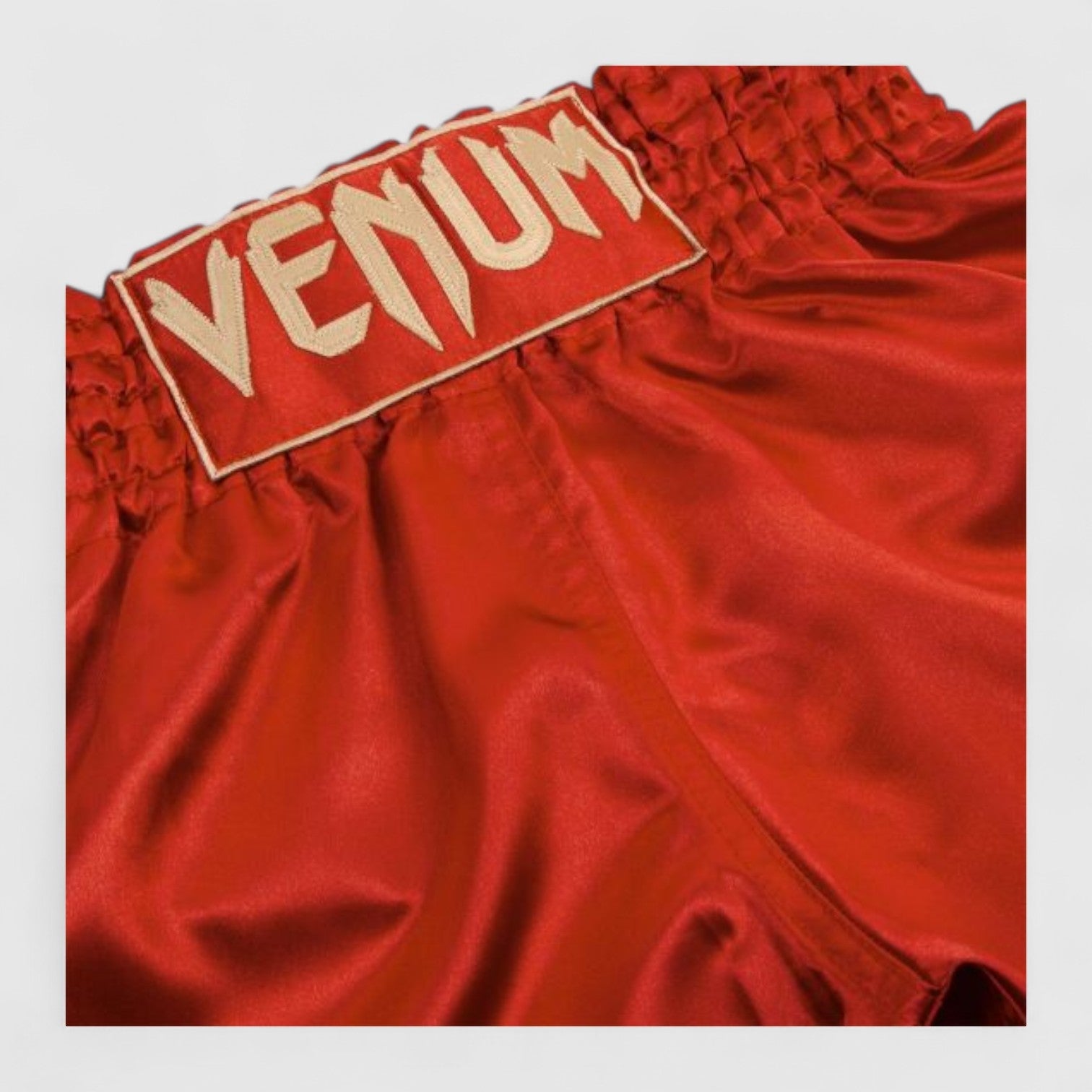 VENUM Classic Muay Thai shorts – klassiske shorts for trening og konkurranse - CombatStore.no