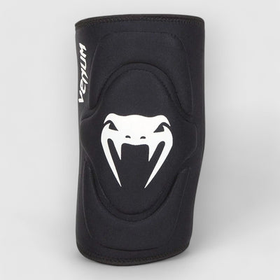 VENUM Kontact Gel Knebeskytter - Svart/Hvit - CombatStore.no