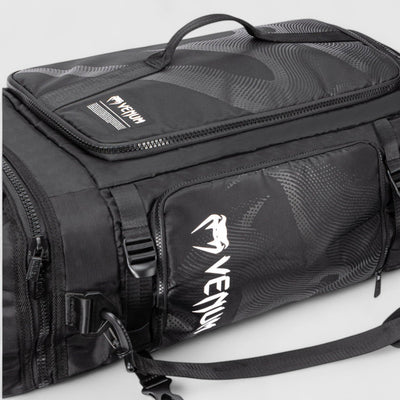VENUM Trainer Hybrid Sportbag - CombatStore.no